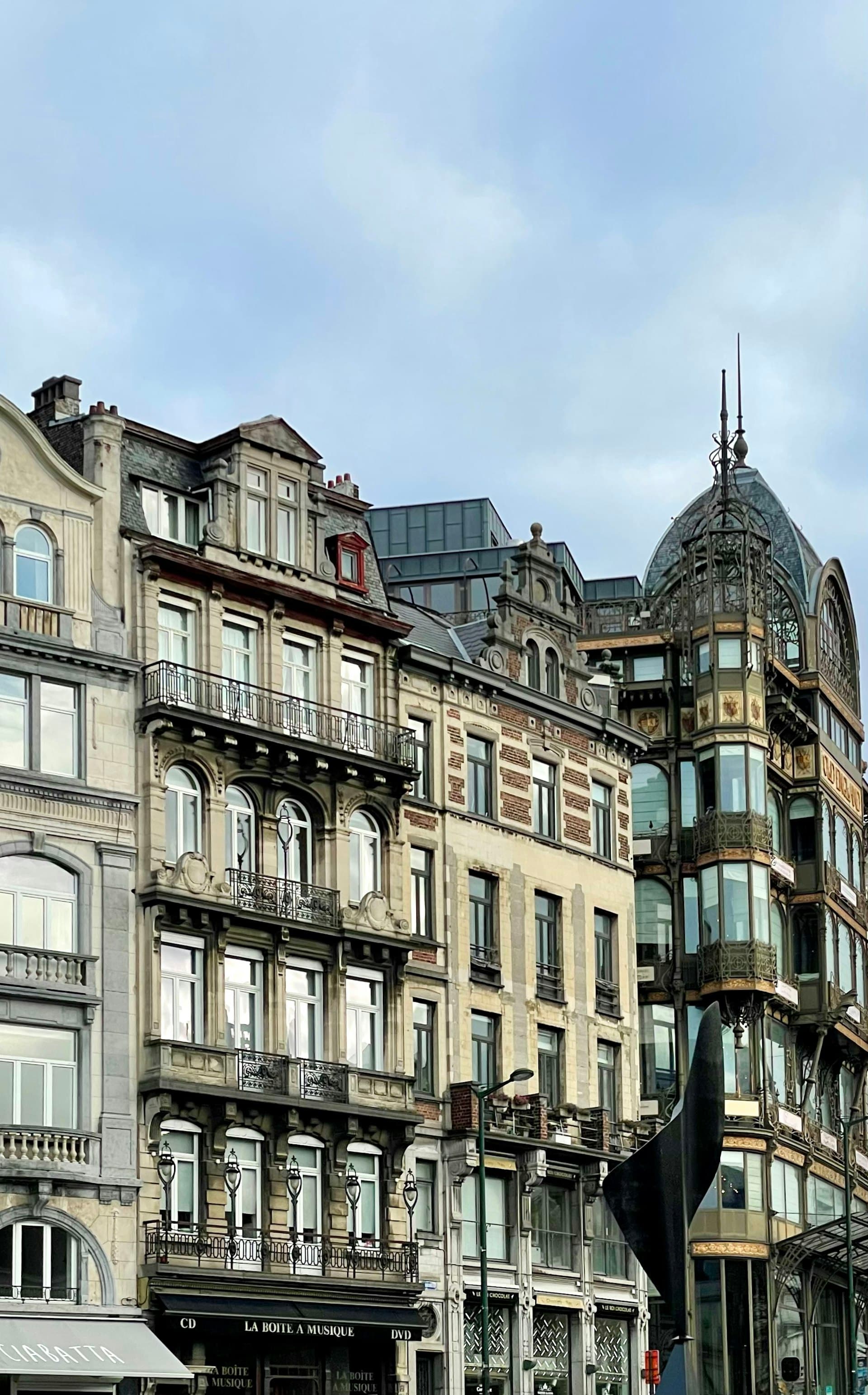 Façades d'immeubles bruxellois typiques
